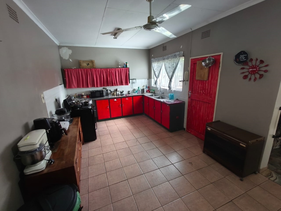 4 Bedroom Property for Sale in Protea Park North West